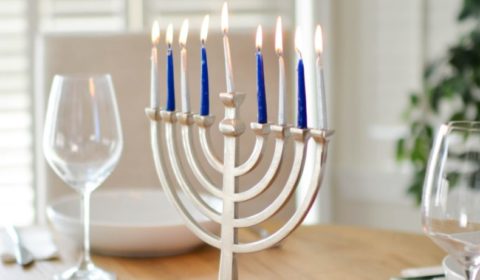The festival of lights, the holiday that lasts 8 days: Hanukkah is full of joy for both children and adults